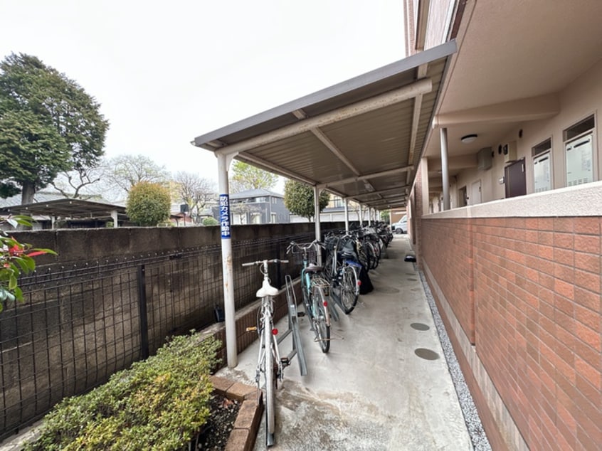 駐輪場 グレイスヴィラ