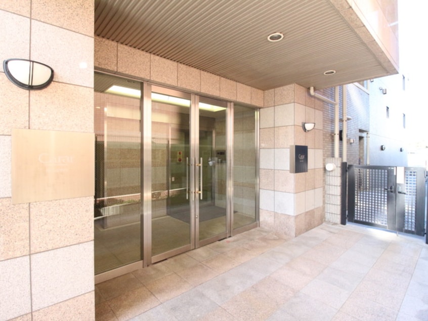 エントランス部分 カラット中川