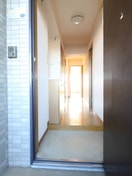 玄関 カラット中川