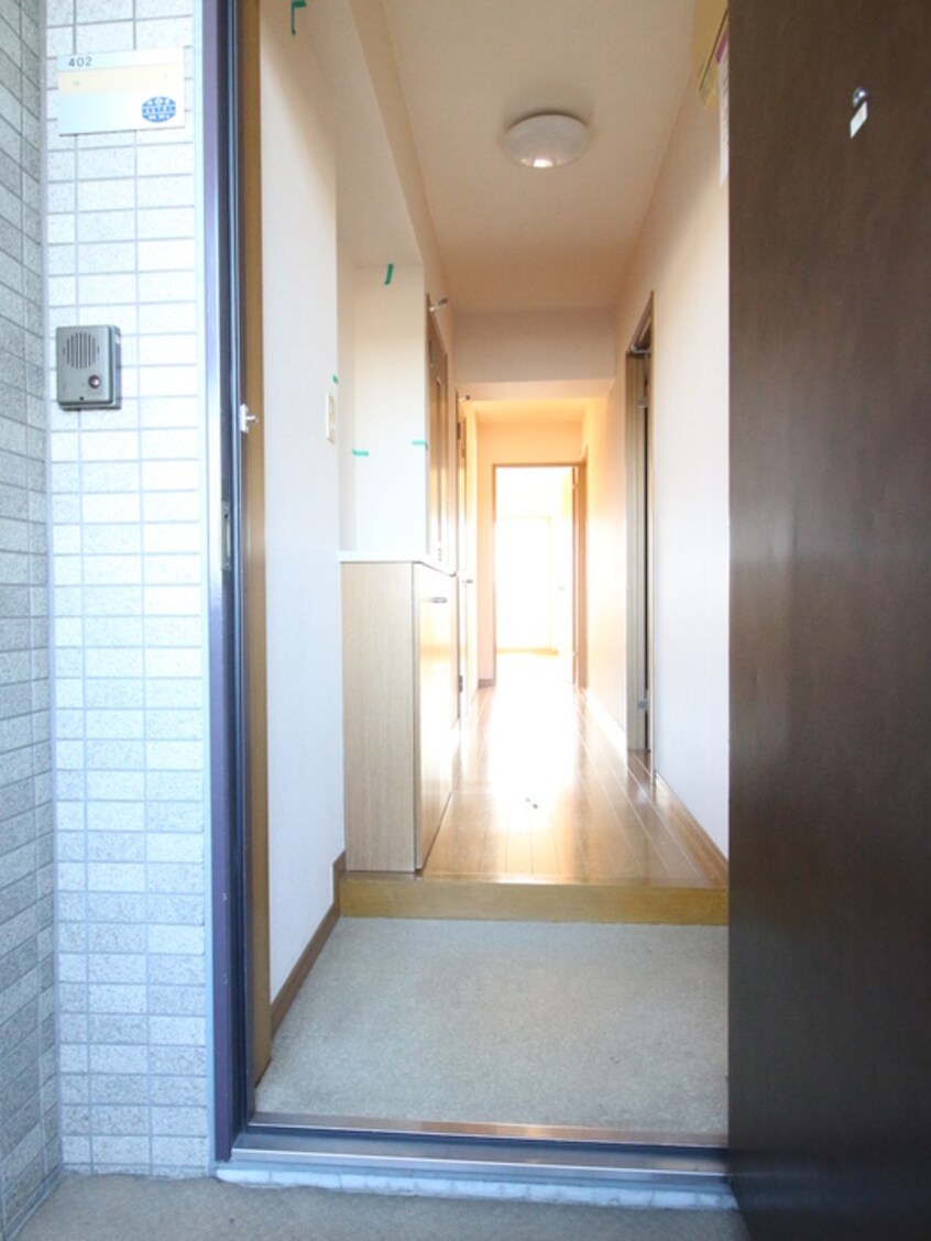 玄関 カラット中川