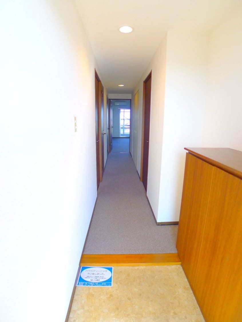 廊下 白井ロジュマン