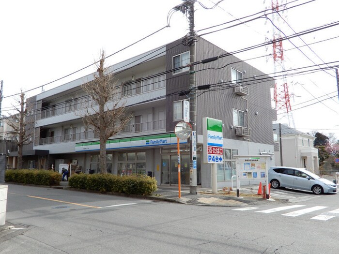 ファミリーマート町田中町３丁目店(コンビニ)まで173m クオリティー町田