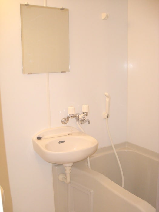 バス／シャワールーム等 ベルフィ－ユ青葉台