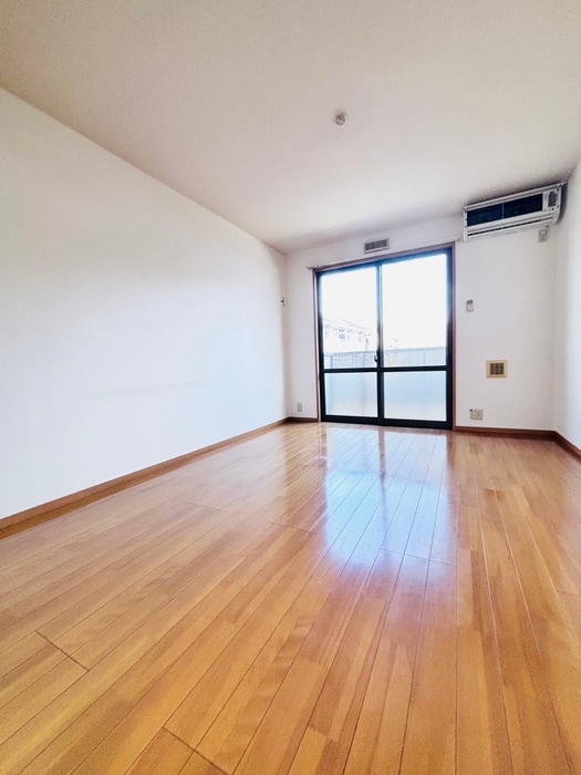 居室 ベルフィ－ユ青葉台