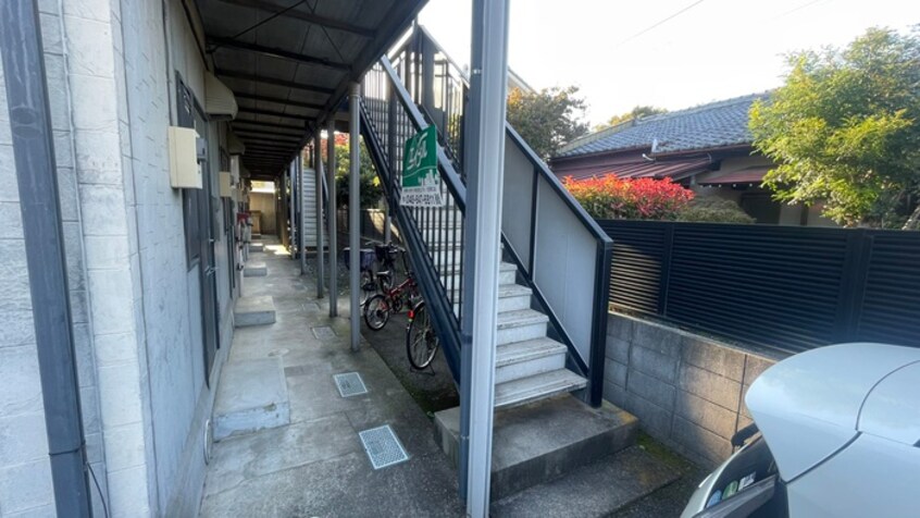 駐輪場 こむはうす