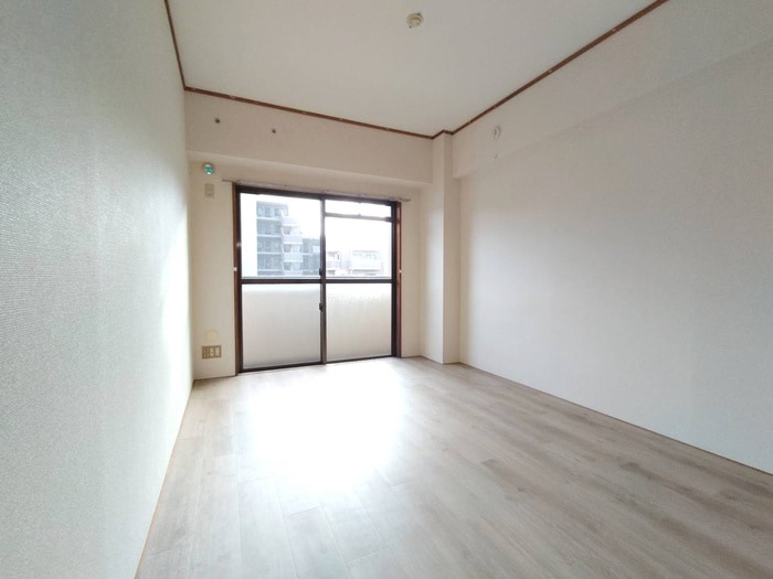 居室 第五サンキビル