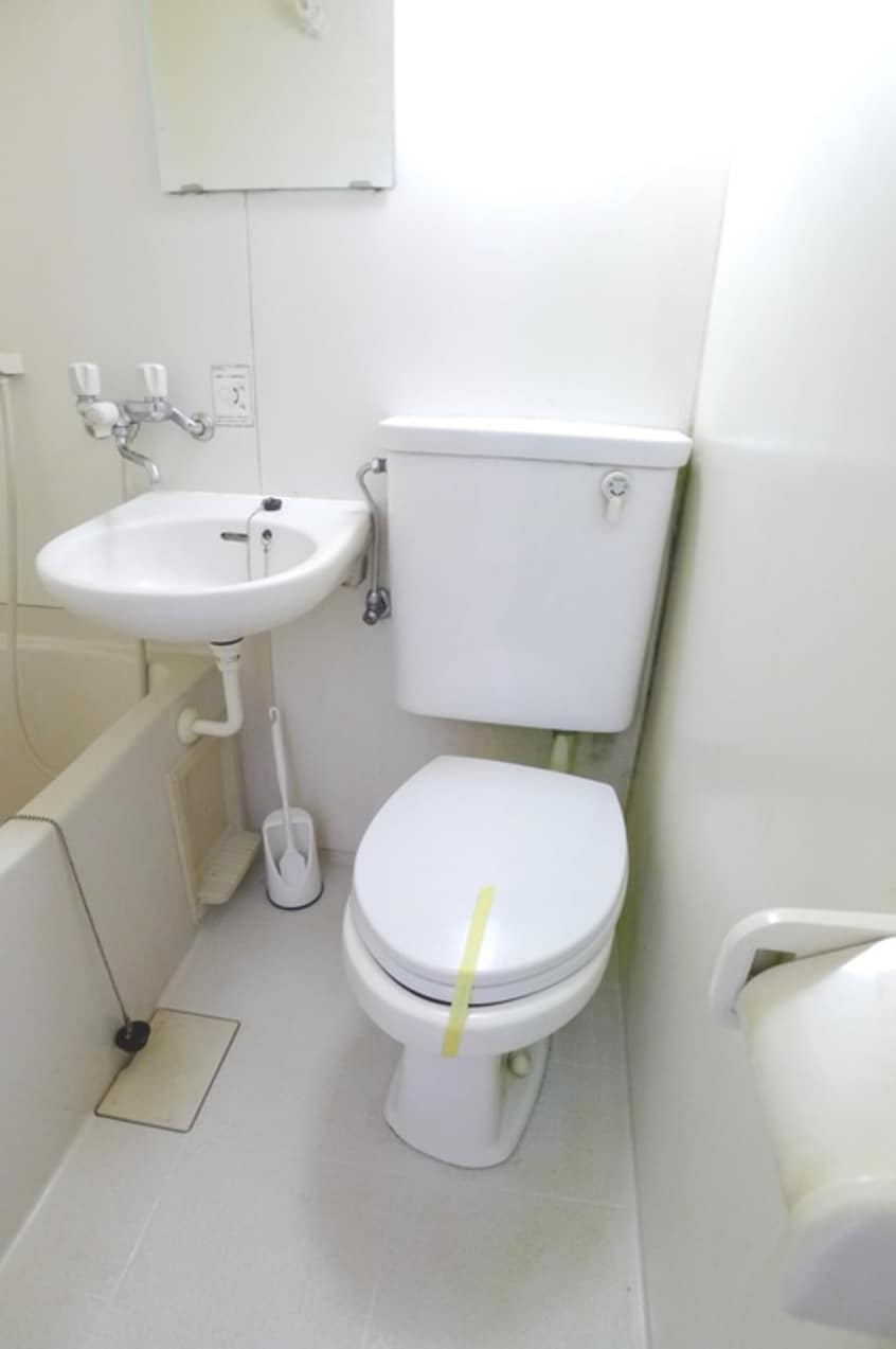 トイレ フラッツ１００