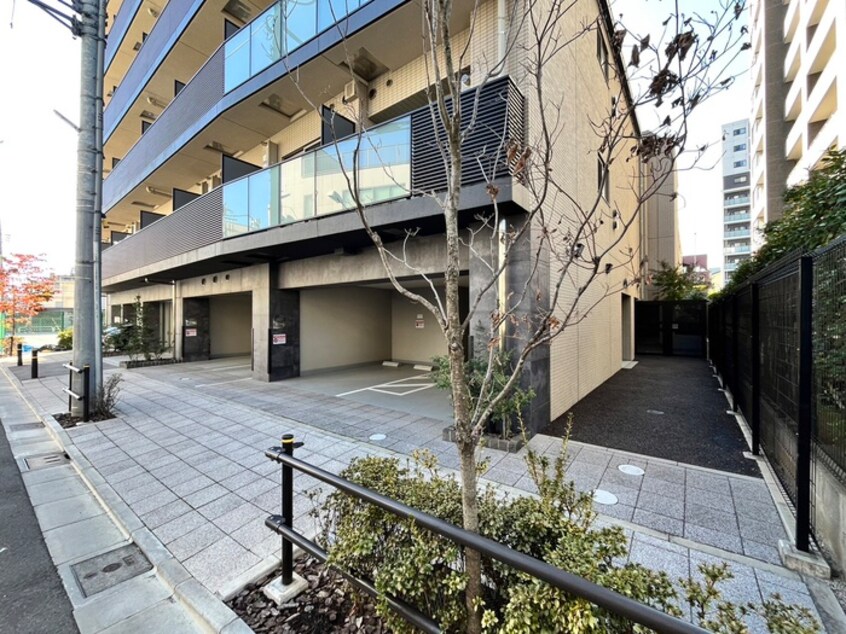 駐車場 コンフォリア志村坂上