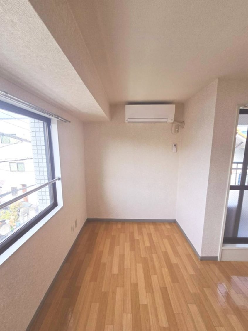 居室 メゾン行徳