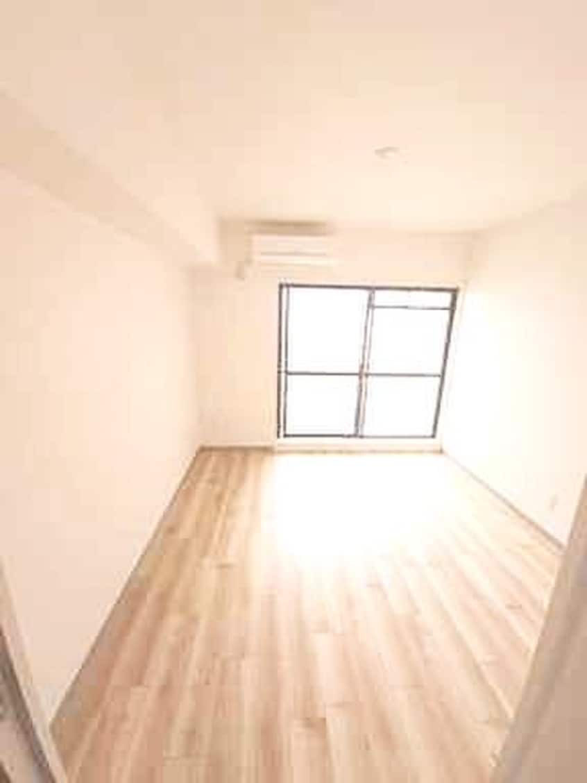 居室 メゾン行徳