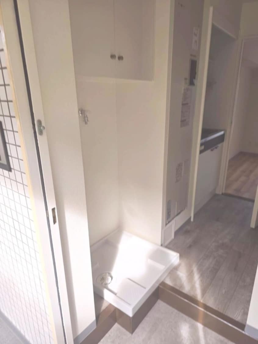 洗濯機置場 メゾン行徳