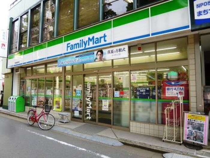 ファミリーマート千歳船橋駅南店(コンビニ)まで258m シェソワボヌール