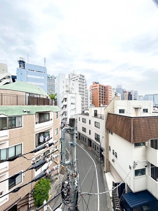 室内からの展望 コージーコート四谷坂町