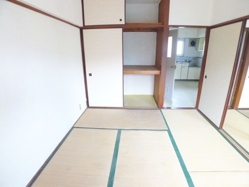 居室 山内ハイツ