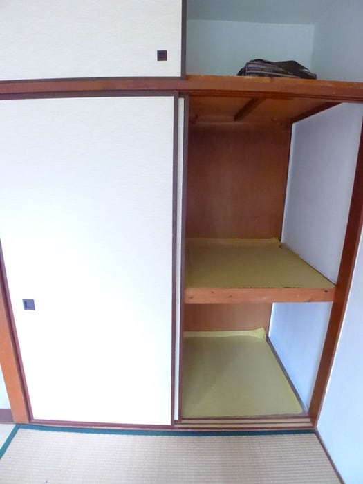 収納 山内ハイツ