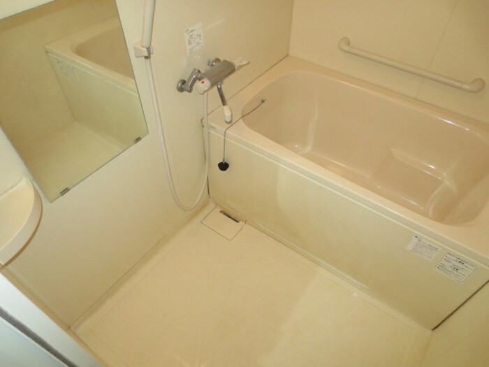 バス／シャワールーム等 Ｒｏｂｕｓｔ　Ｃｏｕｒｔ