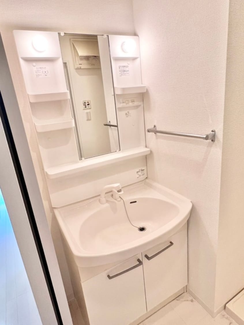 洗面 Ｒｏｂｕｓｔ　Ｃｏｕｒｔ