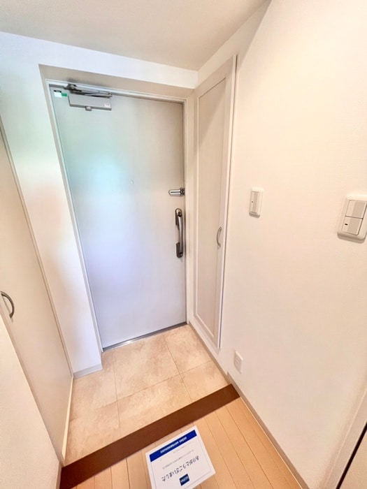 玄関 Ｒｏｂｕｓｔ　Ｃｏｕｒｔ