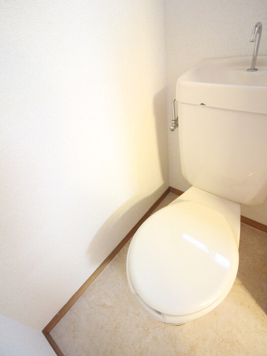 トイレ コ－ポ若松