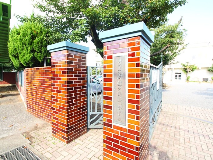 鶴ヶ島市立第一小学校(小学校)まで300m ソレイユ