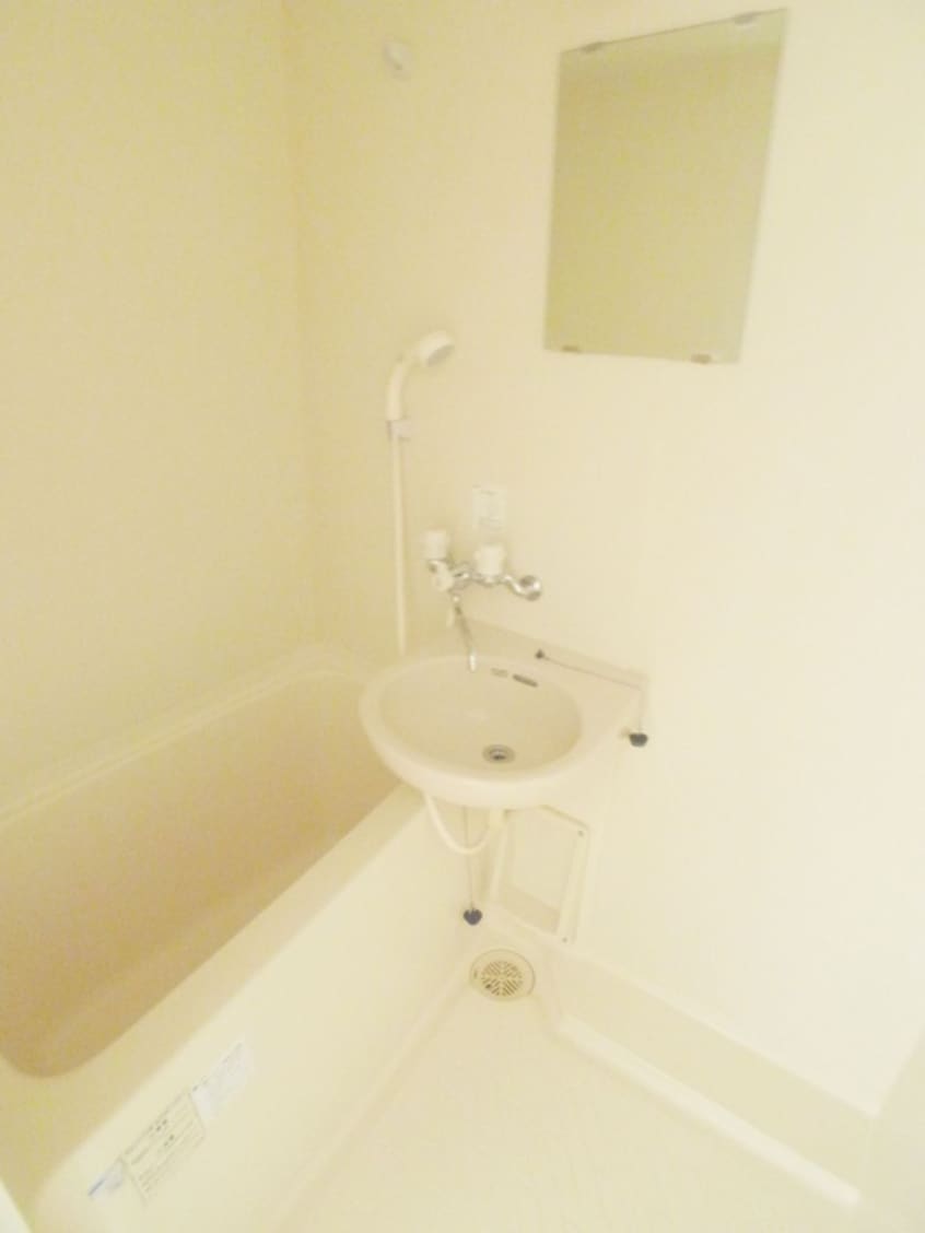 バス／シャワールーム等 シャトレ－３