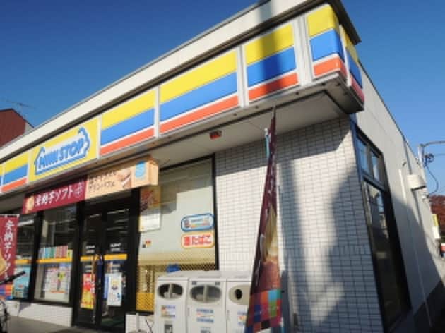 ミニストップ(コンビニ)まで130m モンホワイエⅠ