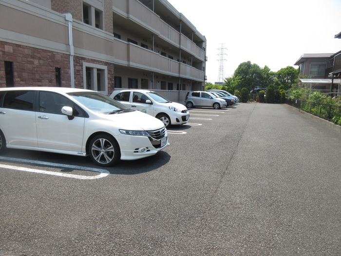 駐車場 リリ－ハイムⅡ