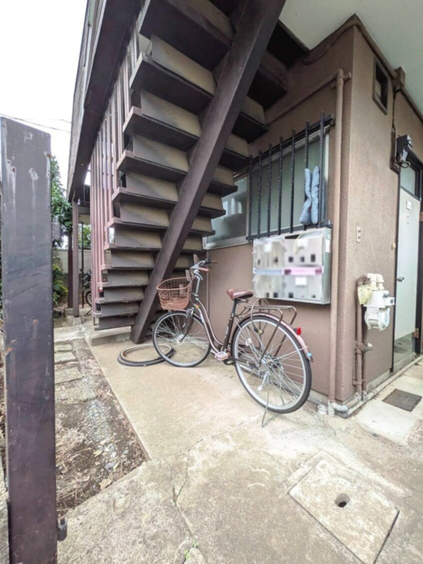駐輪場 メゾン・ブリュンヌ