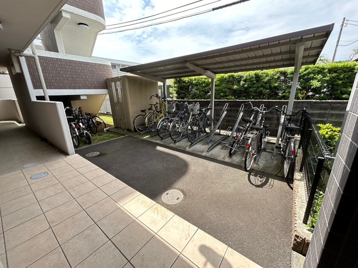 駐輪場 パールサラン
