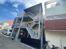八百伸ビルの外観