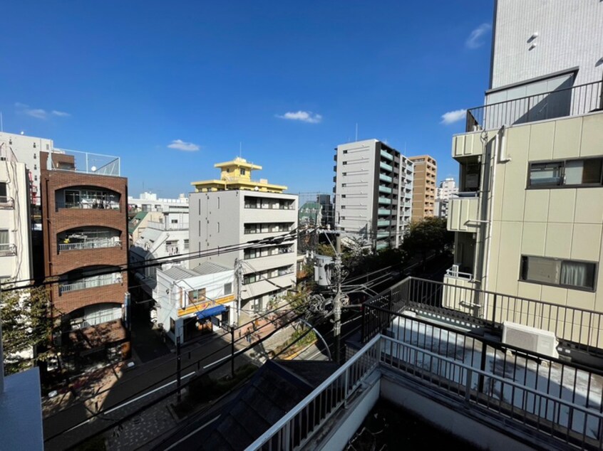 室内からの展望 東ヶ崎ビル