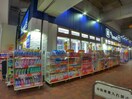 トモズEmio桜台店(ドラッグストア)まで163m 東ヶ崎ビル