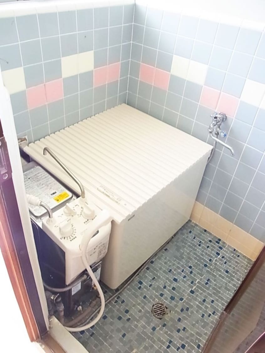 バス／シャワールーム等 セキネハイツ