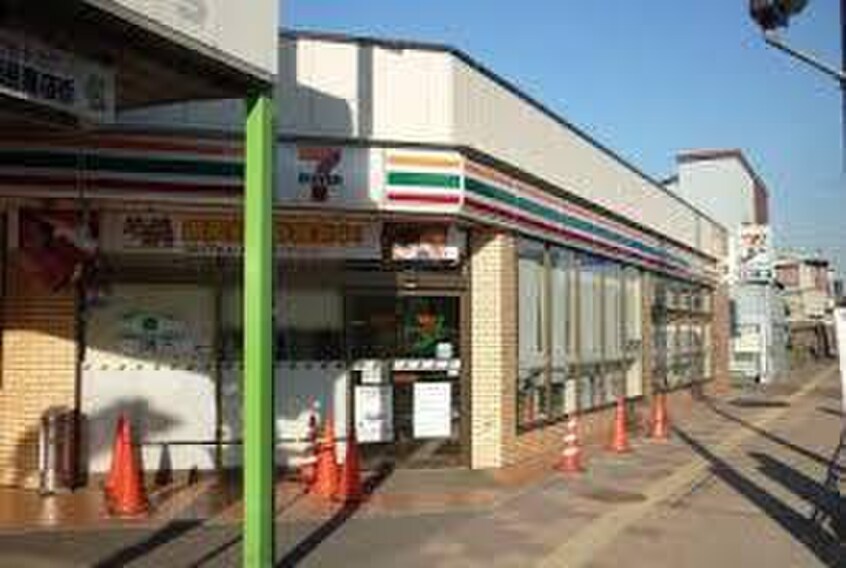 セブンイレブン(コンビニ)まで190m 七島ヒルズ