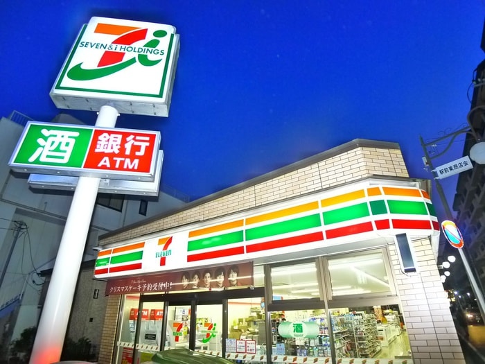 セブンイレブン(コンビニ)まで240m サンフラット