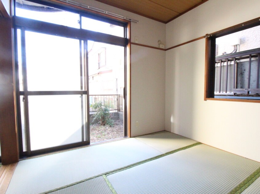 居室 テラス緑ヶ丘