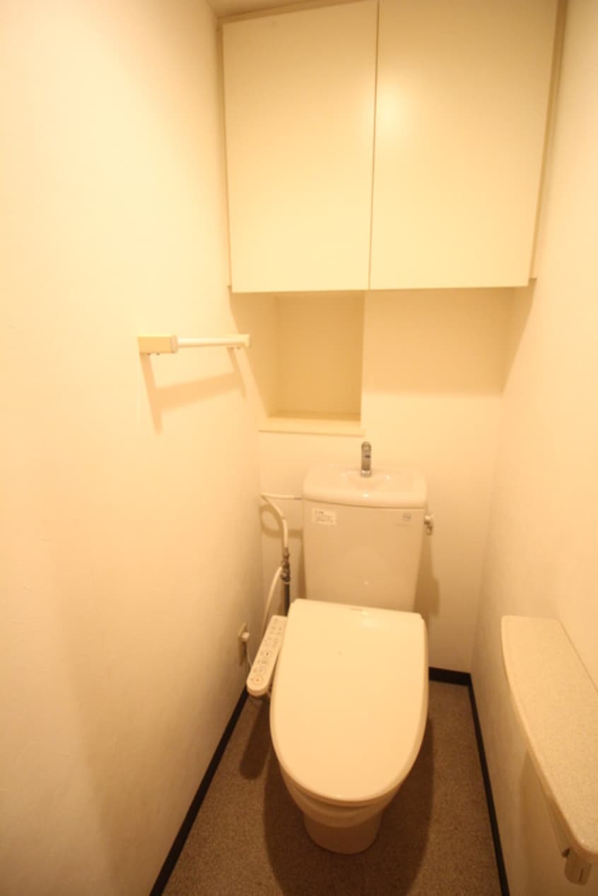 トイレ アーバンビュー調布国領604