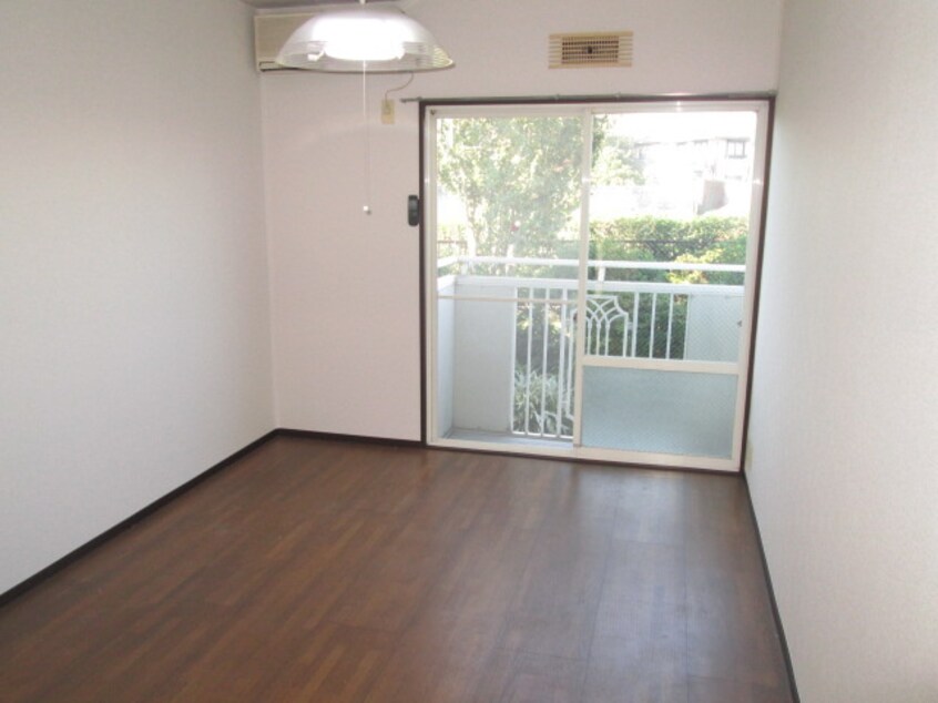 居室 ファミ－ル