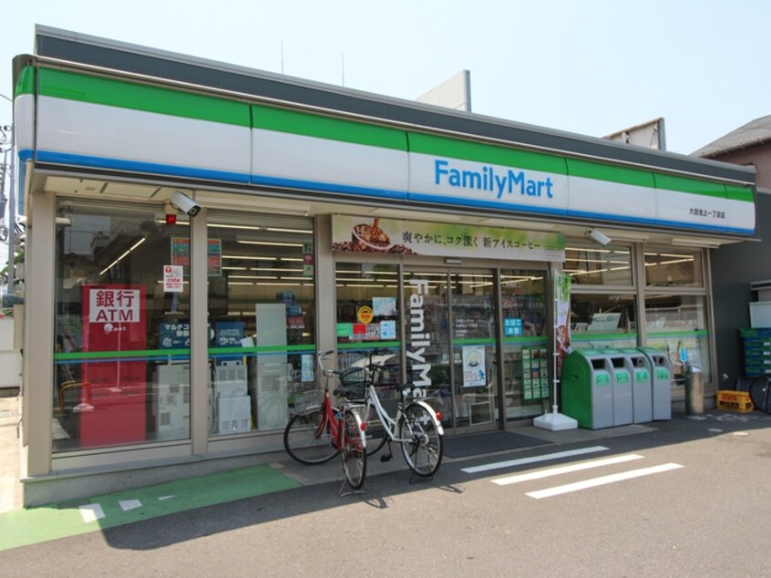 ファミリーマート(コンビニ)まで191m ハイツＫ・Ｍ