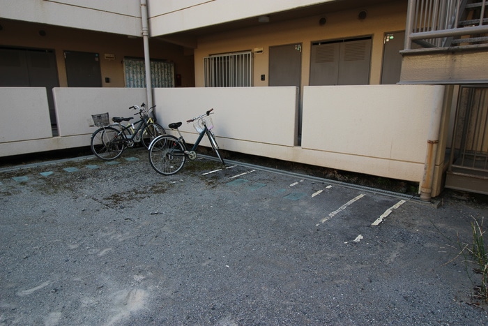 駐輪場 リバーサイド秀和