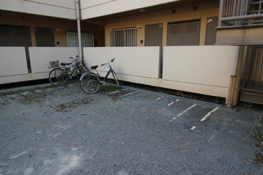 駐輪場 リバーサイド秀和