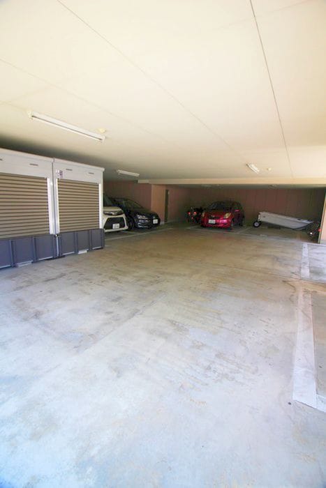 駐車場 フロレスタⅡ