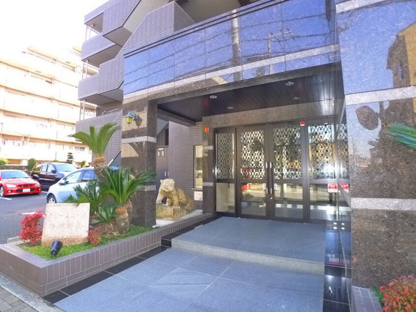 エントランス部分 グレースコート市川妙典