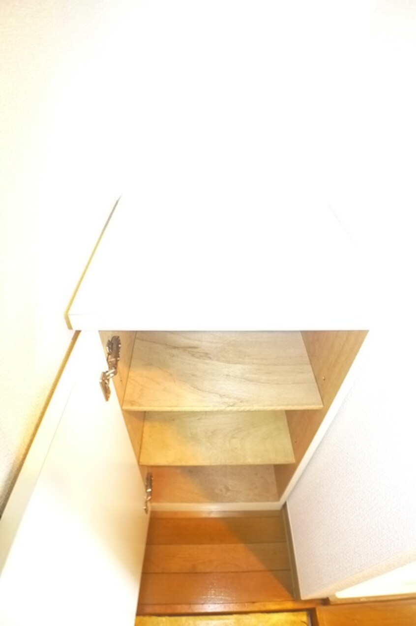 靴箱 マドンナ西千葉