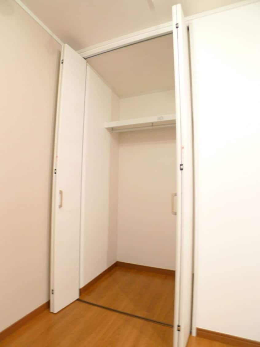 収納 グリシーヌ新田