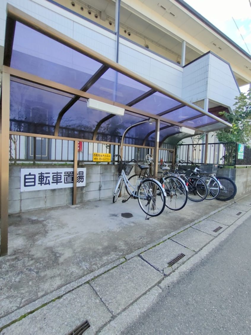 駐輪場 栗原コ－ポ