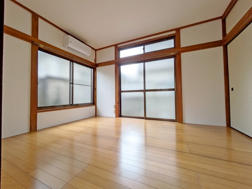 居室 コーポイズミ