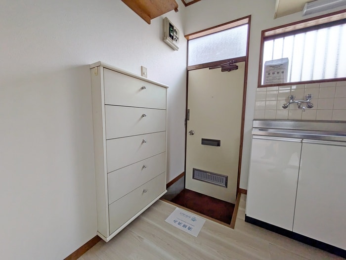 玄関 コーポイズミ