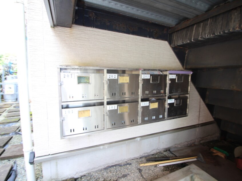 建物設備 アザレ岡上