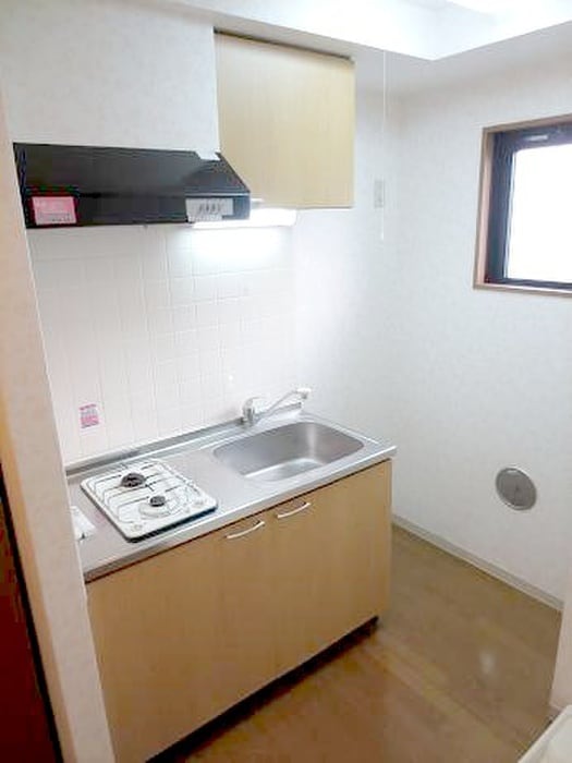 キッチン クレスト北町イ－スト